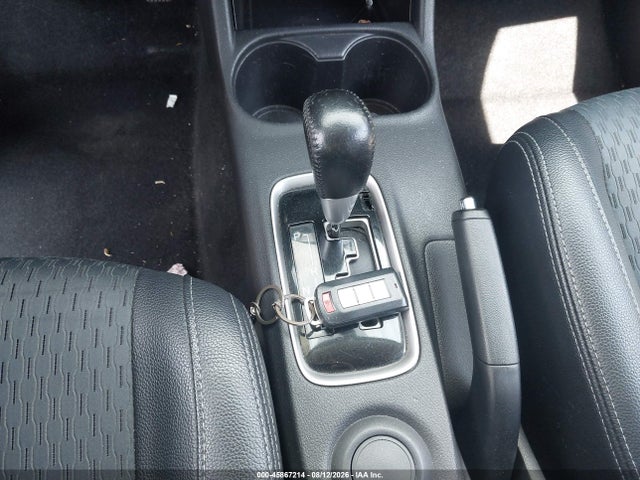 JA4AD3A3XFZ003733 Mitsubishi Outlander Se