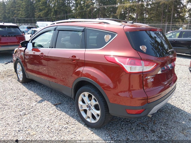 1FMCU9J97GUC17644 Ford Escape Titanium