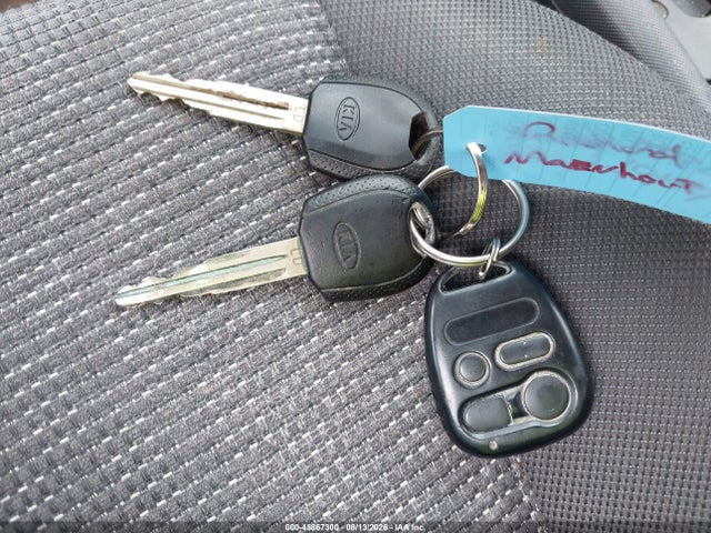 2007 Kia Sportage Lx მანქანა იყიდება აუქციონზე, vin: KNDJF724X77373267, აუქციონის ნომერი: 45867300