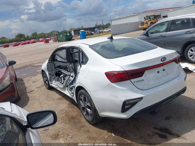 Продажа на аукционе авто 2021 Kia Forte Lxs, vin: 3KPF24AD9ME374875, номер лота: 45867372