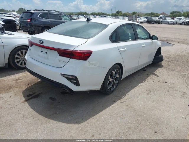 Продажа на аукционе авто 2021 Kia Forte Lxs, vin: 3KPF24AD9ME374875, номер лота: 45867372