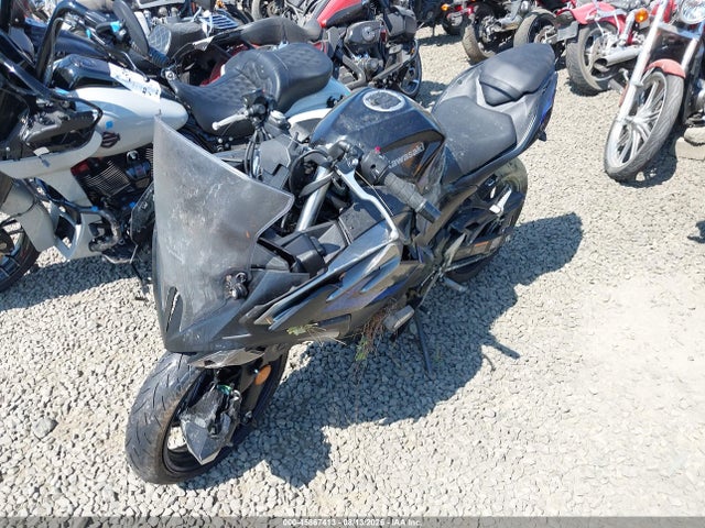 45867413 :رقم المزاد ، ML5EXGJ17SDA63686 vin ، 2025 Kawasaki Ex500 A/b مزاد بيع