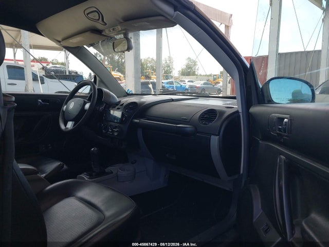 2004 Volkswagen New Beetle Gls მანქანა იყიდება აუქციონზე, vin: 3VWCM31Y94M324149, აუქციონის ნომერი: 45867429