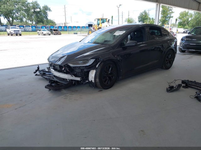 Tesla Model X Long Range 2024 7SAXCDE53RF442032 Image 2