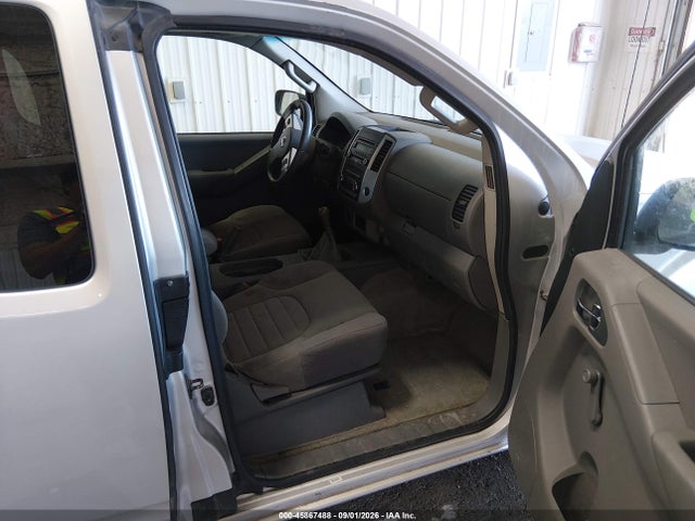 Nissan FRONTIER S 2014 1N6BD0CT9EN755335 Image 5