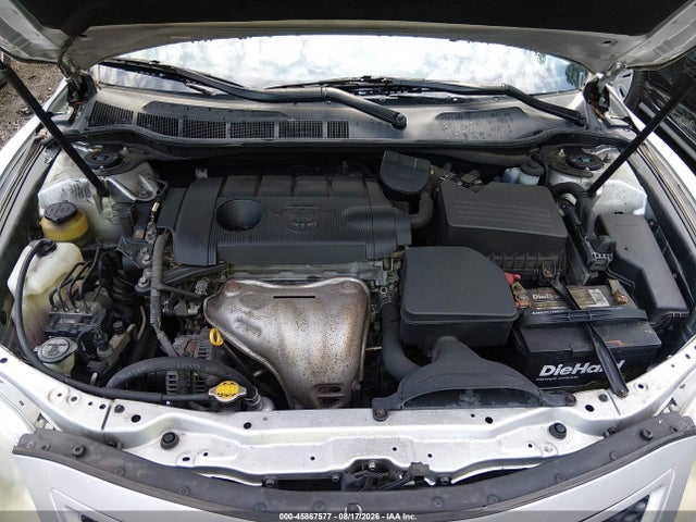 45867577 :رقم المزاد ، 4T1BF3EK6BU642460 vin ، 2011 Toyota Camry Se مزاد بيع