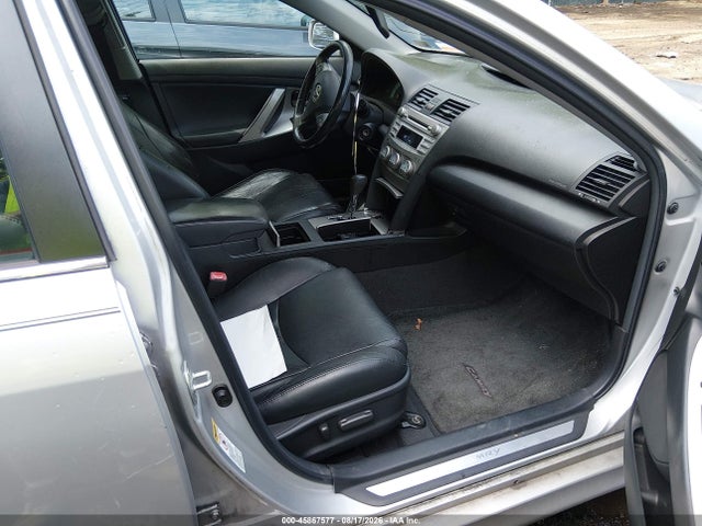 45867577 :رقم المزاد ، 4T1BF3EK6BU642460 vin ، 2011 Toyota Camry Se مزاد بيع