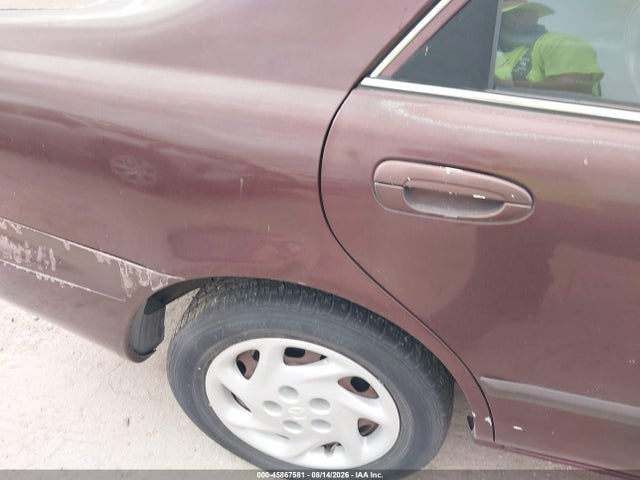 45867581 :رقم المزاد ، 1YVGF22C425307137 vin ، 2002 Mazda 626 Lx مزاد بيع