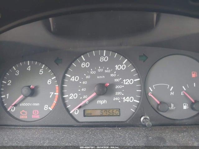 45867581 :رقم المزاد ، 1YVGF22C425307137 vin ، 2002 Mazda 626 Lx مزاد بيع