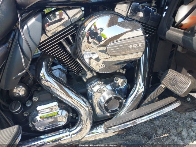 Harley-Davidson Flhtk Electra Glide Ultra Ltd 2014 1HD1KEL12EB650815 Image 8