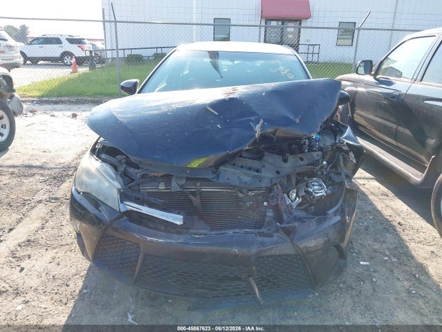 45867623 :رقم المزاد ، 4T1BF1FK5HU311395 vin ، 2017 Toyota Camry Se مزاد بيع