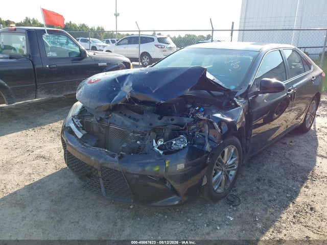 45867623 :رقم المزاد ، 4T1BF1FK5HU311395 vin ، 2017 Toyota Camry Se مزاد بيع