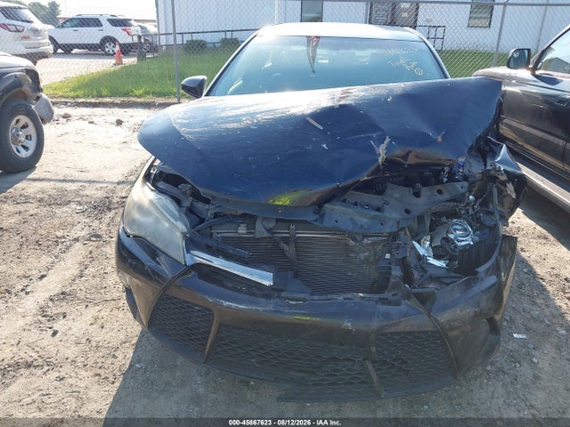 45867623 :رقم المزاد ، 4T1BF1FK5HU311395 vin ، 2017 Toyota Camry Se مزاد بيع