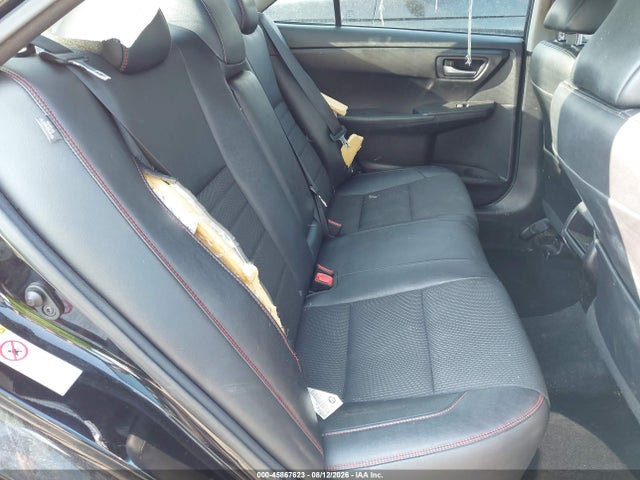 45867623 :رقم المزاد ، 4T1BF1FK5HU311395 vin ، 2017 Toyota Camry Se مزاد بيع