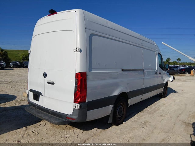 45867626 :رقم المزاد ، W1W40CHY6MT051993 vin ، 2021 Mercedes-benz Sprinter 2500 High Roof I4 مزاد بيع