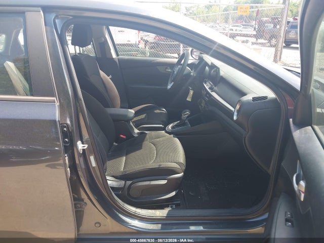 45867630 :رقم المزاد ، 3KPF24ADXKE119195 vin ، 2019 Kia Forte Lxs مزاد بيع