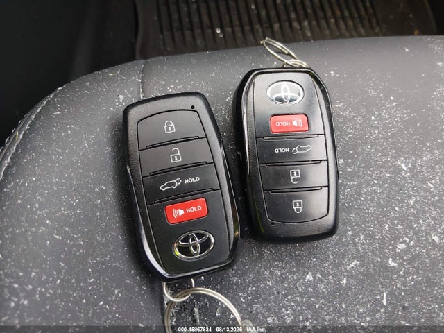 Toyota Venza Xle 2023 JTEAAAAH0PJ147530 Image 11