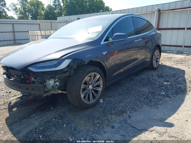 Tesla Model X 60d/p100d/p90d 2016 5YJXCAE42GF014596 Image 2