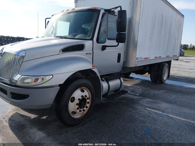 45867643 :رقم المزاد ، 1HTJTSKM4FH676889 vin ، 2015 International 4000 4300 مزاد بيع