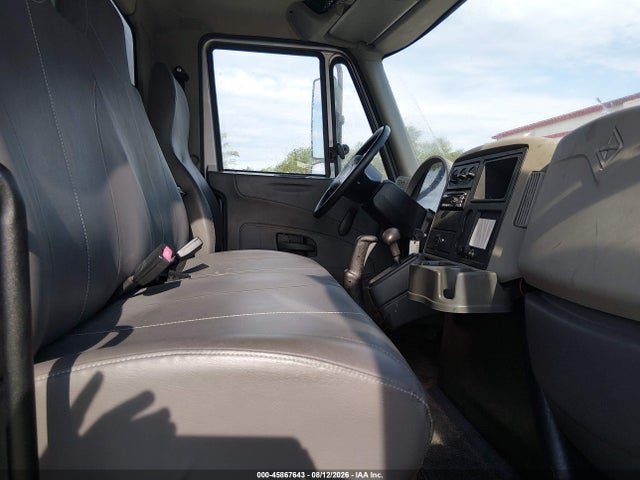 45867643 :رقم المزاد ، 1HTJTSKM4FH676889 vin ، 2015 International 4000 4300 مزاد بيع