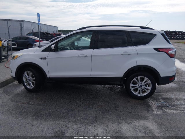 Продажа на аукционе авто 2018 Ford Escape Se, vin: 1FMCU9GDXJUD08703, номер лота: 45867662
