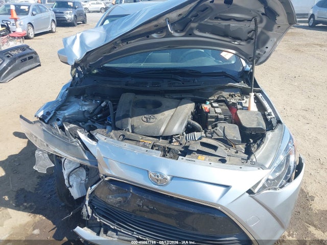 2017 Toyota Yaris Ia მანქანა იყიდება აუქციონზე, vin: 3MYDLBYV6HY153036, აუქციონის ნომერი: 45867766