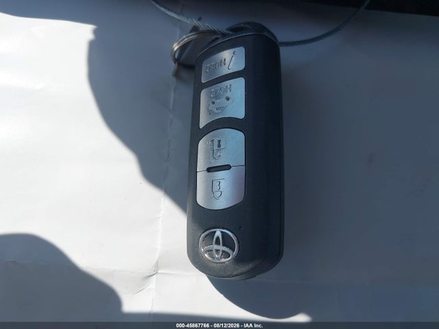 2017 Toyota Yaris Ia მანქანა იყიდება აუქციონზე, vin: 3MYDLBYV6HY153036, აუქციონის ნომერი: 45867766