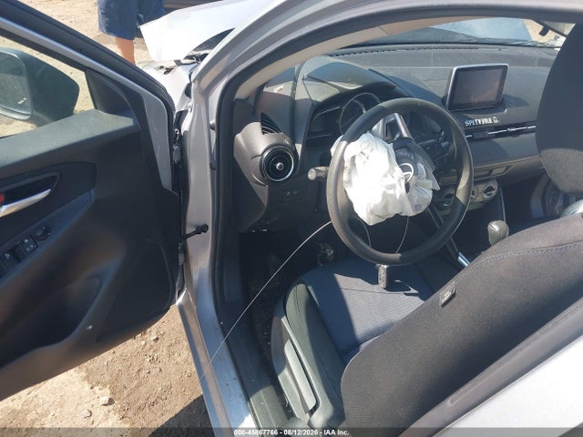 2017 Toyota Yaris Ia მანქანა იყიდება აუქციონზე, vin: 3MYDLBYV6HY153036, აუქციონის ნომერი: 45867766