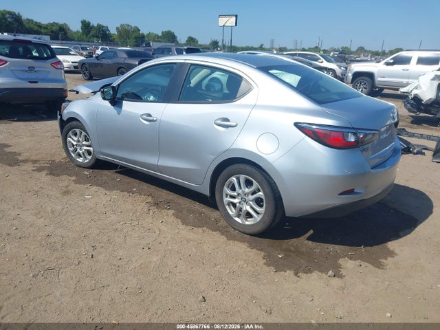 2017 Toyota Yaris Ia მანქანა იყიდება აუქციონზე, vin: 3MYDLBYV6HY153036, აუქციონის ნომერი: 45867766