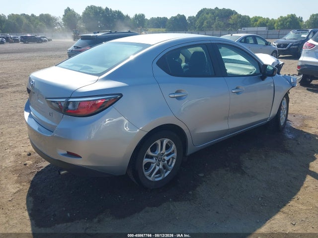 2017 Toyota Yaris Ia მანქანა იყიდება აუქციონზე, vin: 3MYDLBYV6HY153036, აუქციონის ნომერი: 45867766