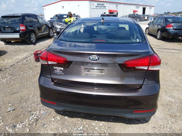 KIA FORTE LX 2017 3KPFK4A74HE009486 Image 16