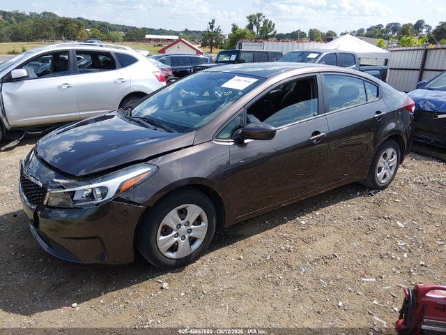 KIA FORTE LX 2017 3KPFK4A74HE009486 Image 2