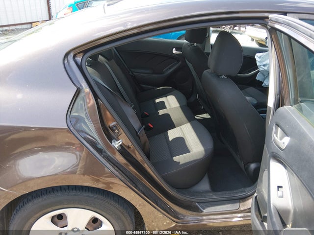 KIA FORTE LX 2017 3KPFK4A74HE009486 Image 8