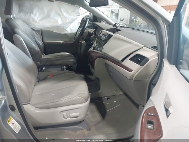 Продаж на аукціоні авто 2013 Toyota Sienna Xle V6 8 Passenger, vin: 5TDYK3DC5DS388669, номер лоту: 45867854