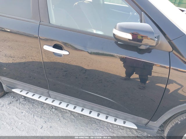 5XYKT3A66EG518197 KIA SORENTO LX