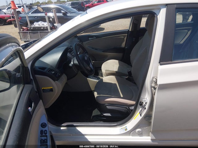 2016 Hyundai Accent Se მანქანა იყიდება აუქციონზე, vin: KMHCT4AE5GU090847, აუქციონის ნომერი: 45867895