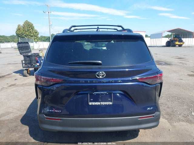 2026 Toyota Sienna Xle მანქანა იყიდება აუქციონზე, vin: 5TDYSKFC7TS258804, აუქციონის ნომერი: 45867903