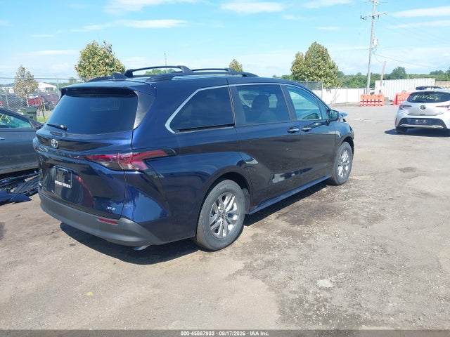 2026 Toyota Sienna Xle მანქანა იყიდება აუქციონზე, vin: 5TDYSKFC7TS258804, აუქციონის ნომერი: 45867903