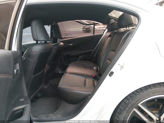 45867905 :رقم المزاد ، 1HGCR2F10HA221863 vin ، 2017 Honda Accord Sport Se مزاد بيع