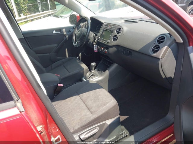 2015 Volkswagen Tiguan S მანქანა იყიდება აუქციონზე, vin: WVGBV7AX6FW091565, აუქციონის ნომერი: 45867981