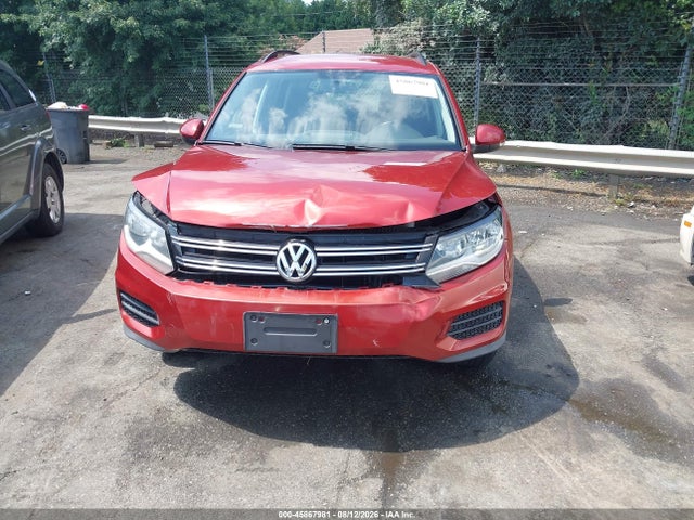 2015 Volkswagen Tiguan S მანქანა იყიდება აუქციონზე, vin: WVGBV7AX6FW091565, აუქციონის ნომერი: 45867981