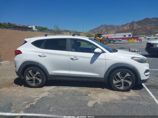 45867997 :رقم المزاد ، KM8J33A27GU075807 vin ، 2016 Hyundai Tucson Sport مزاد بيع