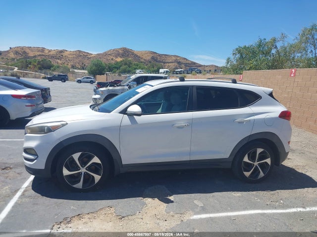 45867997 :رقم المزاد ، KM8J33A27GU075807 vin ، 2016 Hyundai Tucson Sport مزاد بيع
