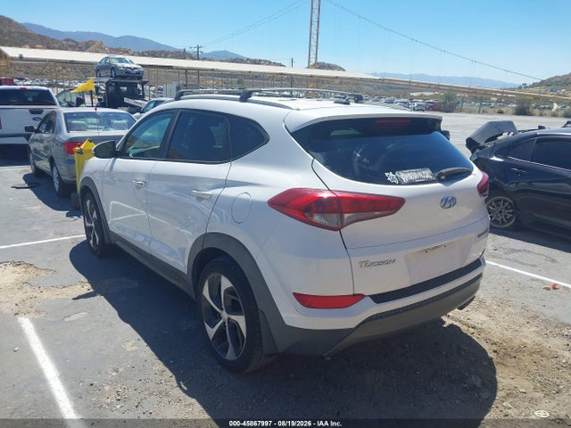45867997 :رقم المزاد ، KM8J33A27GU075807 vin ، 2016 Hyundai Tucson Sport مزاد بيع