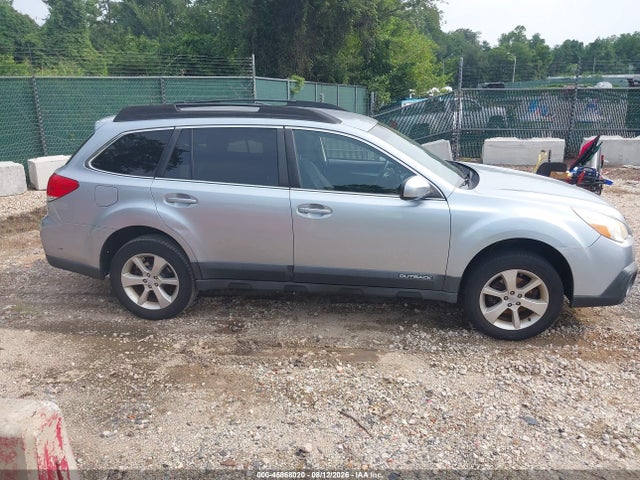 2014 Subaru Outback 2.5i Premium მანქანა იყიდება აუქციონზე, vin: 4S4BRBCC4E3278532, აუქციონის ნომერი: 45868020
