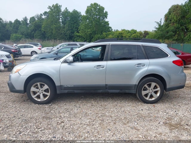 2014 Subaru Outback 2.5i Premium მანქანა იყიდება აუქციონზე, vin: 4S4BRBCC4E3278532, აუქციონის ნომერი: 45868020