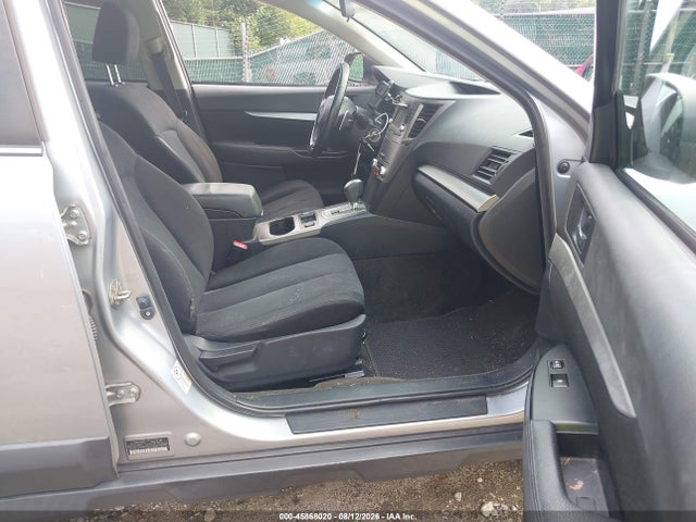 2014 Subaru Outback 2.5i Premium მანქანა იყიდება აუქციონზე, vin: 4S4BRBCC4E3278532, აუქციონის ნომერი: 45868020