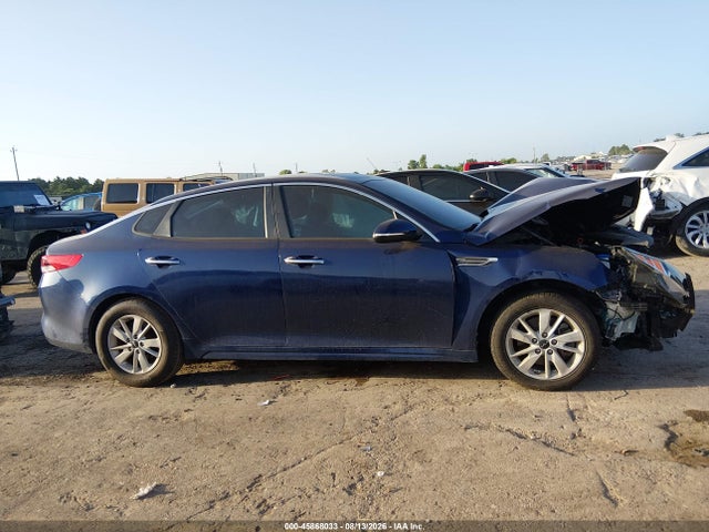 Продаж на аукціоні авто 2018 Kia Optima Lx, vin: 5XXGT4L33JG197085, номер лоту: 45868033