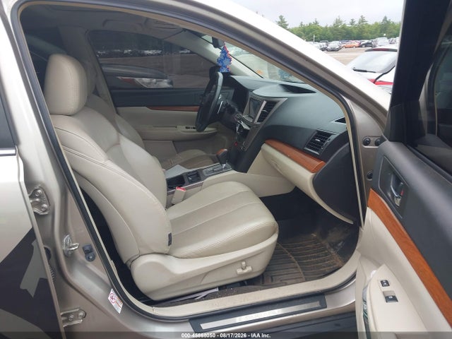 2014 Subaru Outback 3.6r Limited მანქანა იყიდება აუქციონზე, vin: 4S4BRDLC9E2324664, აუქციონის ნომერი: 45868050