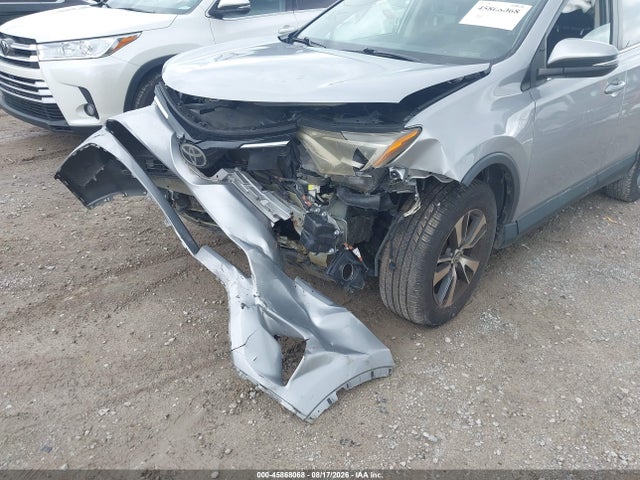 2018 Toyota Rav4 Xle მანქანა იყიდება აუქციონზე, vin: 2T3WFREV5JW422408, აუქციონის ნომერი: 45868068